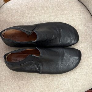 Gentle Souls Women's Black Leather Ankle Booties